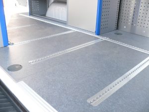 phprnxuhh-300x225 Mikroautobuso grindų įrengimas